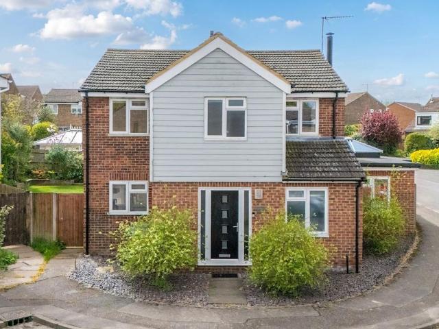 House for sale in Duton Hill, Essex