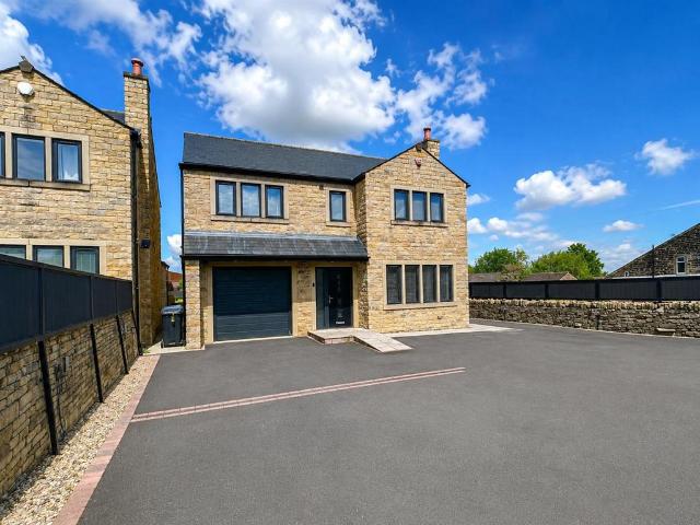 House for sale in Lingbob, Bradford