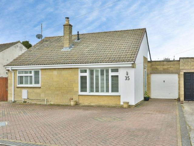 House for sale in Fossebridge, Gloucestershire