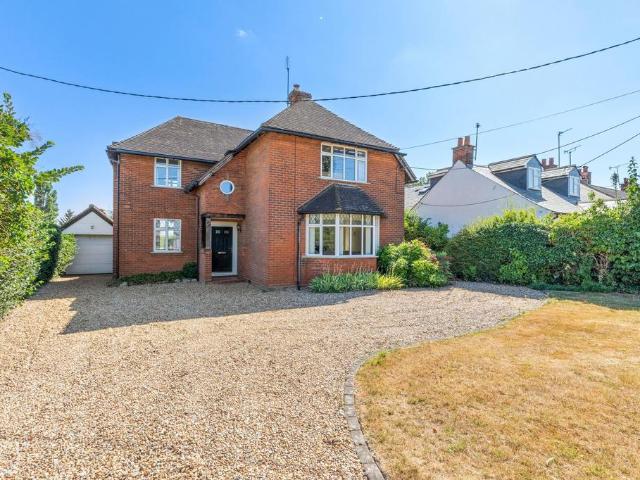House for sale in Weston Turville, Stoke Mandeville