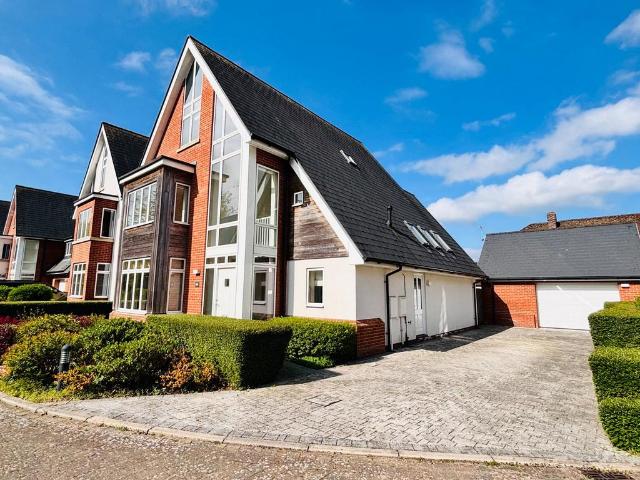 House for sale in Repton Manor, Bridgefield
