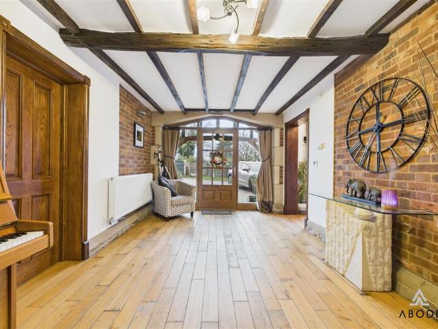 House for sale in Froggatt, East Midlands