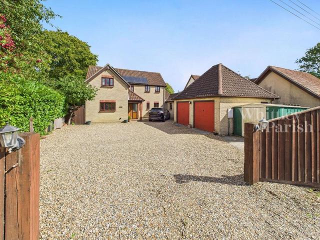 House for sale in Brockford Street, Bedingfield
