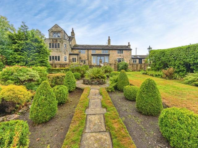 House for sale in Hollingworth, Tameside