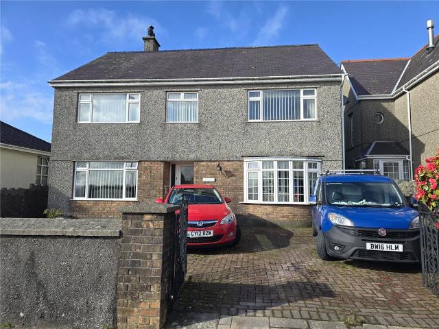 House for sale in Llanllyfni, Pen-y-groes
