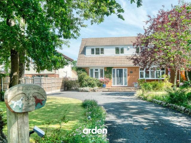 House for sale in Shirley, West Midlands