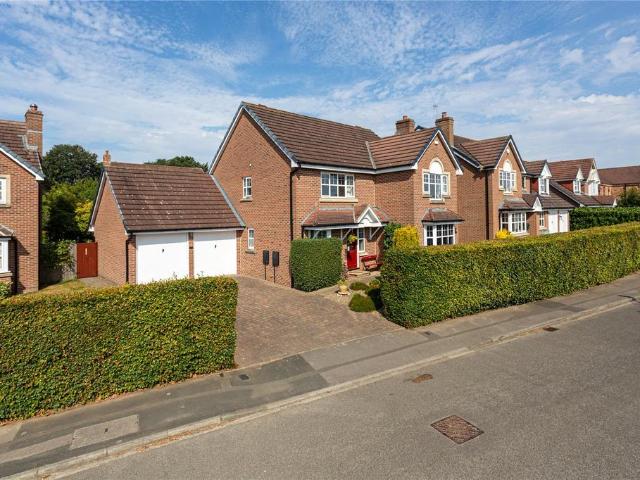 House for sale in Copmanthorpe, York