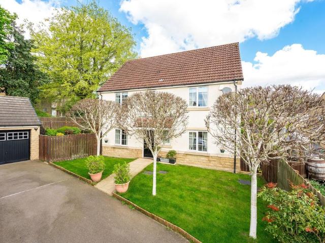 House for sale in Birkby, Huddersfield