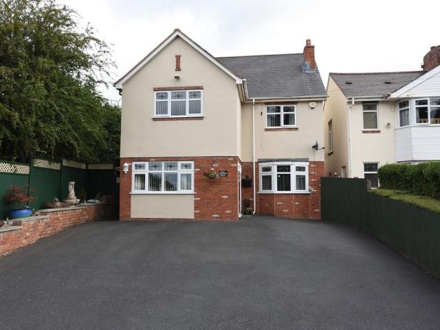House for sale in Tansey Green, Brierley Hill