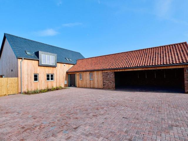House for sale in Huntingdon, Cambridgeshire
