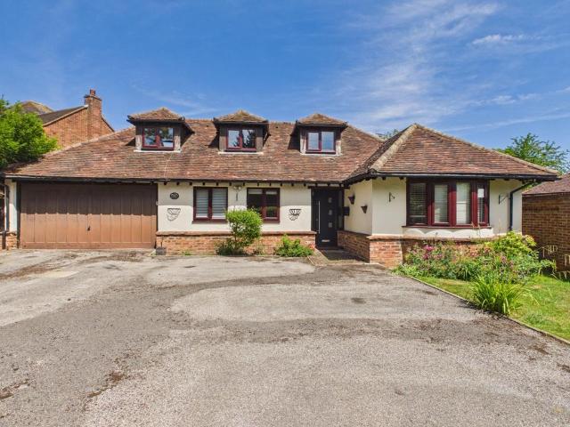 House for sale in Swallow, Buckinghamshire