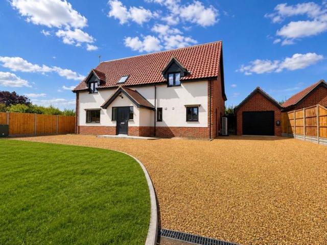 House for sale in East Tuddenham, Norfolk