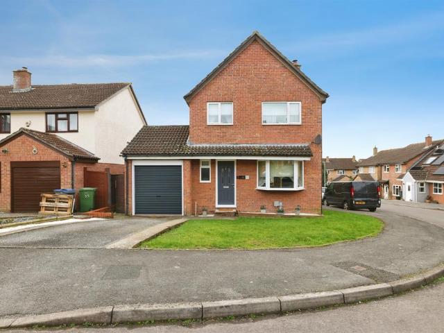 House for sale in Calne