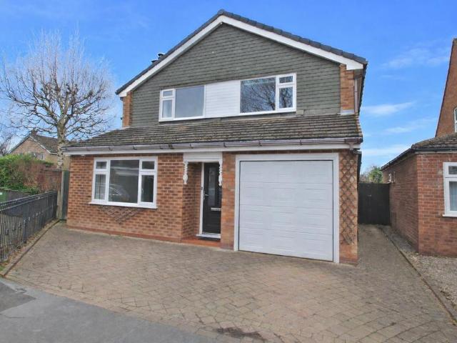 House for sale in Cheadle Hulme, Greater Manchester