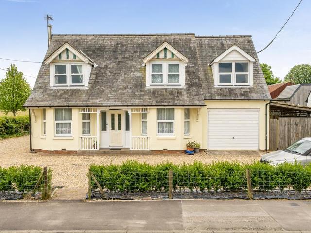 House for sale in Swingfield, Folkestone