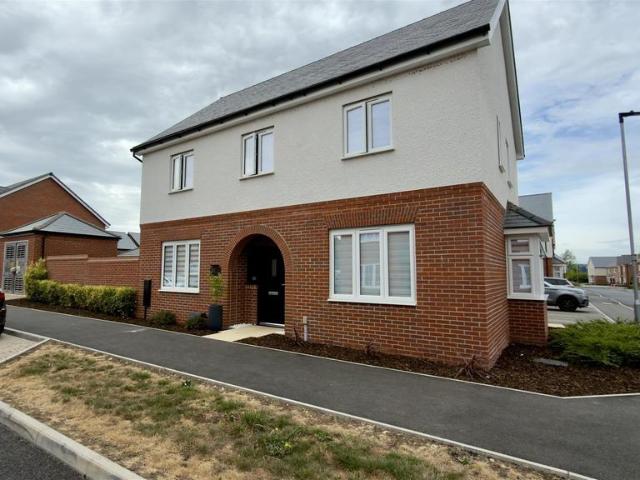 House for sale in Hampton Gardens, Peterborough