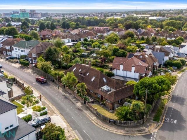 House for sale in Aldrington