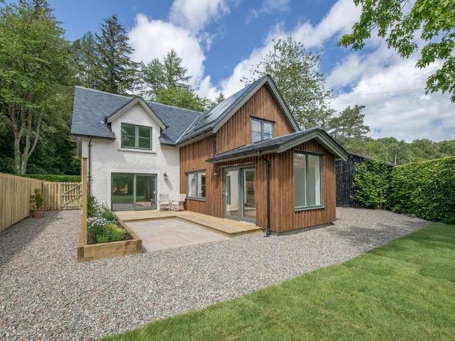 House for sale in Comrie, Scotland