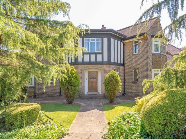 House for sale in Low Harrogate, Harrogate