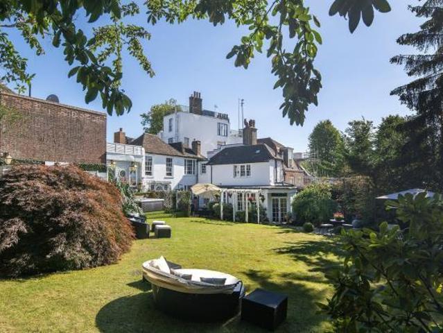 House for sale in Vale of Health, West Hampstead