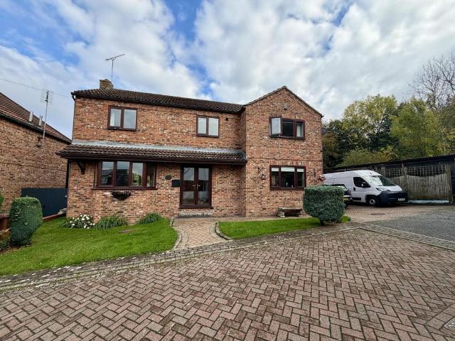 House for sale in Great Preston, Leeds