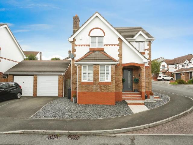 House for sale in Scredda, Cornwall