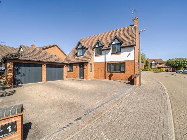 House for sale in Shenley Brook End, Milton Keynes
