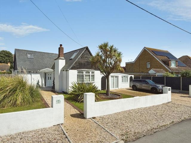 House for sale in Folkestone, Kent