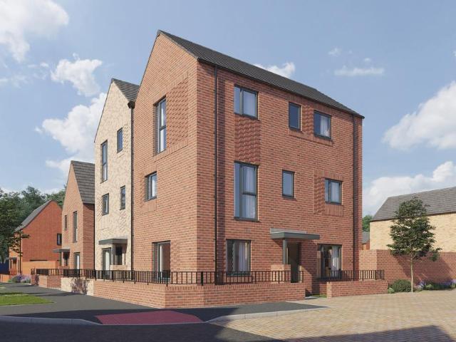 House for sale in Houghton Regis, Bedfordshire