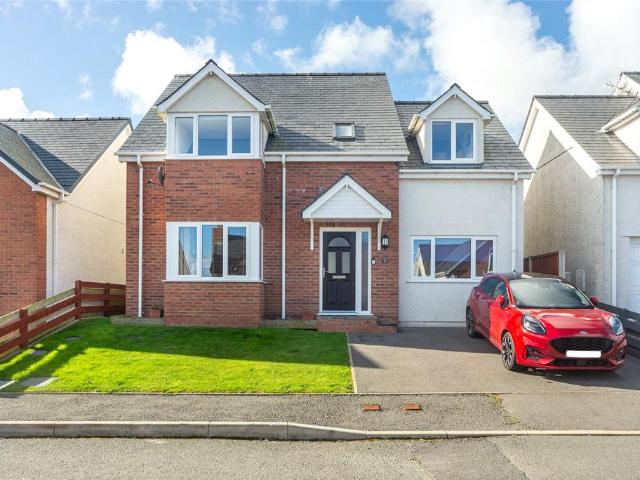 House for sale in Amlwch, Porthllechog