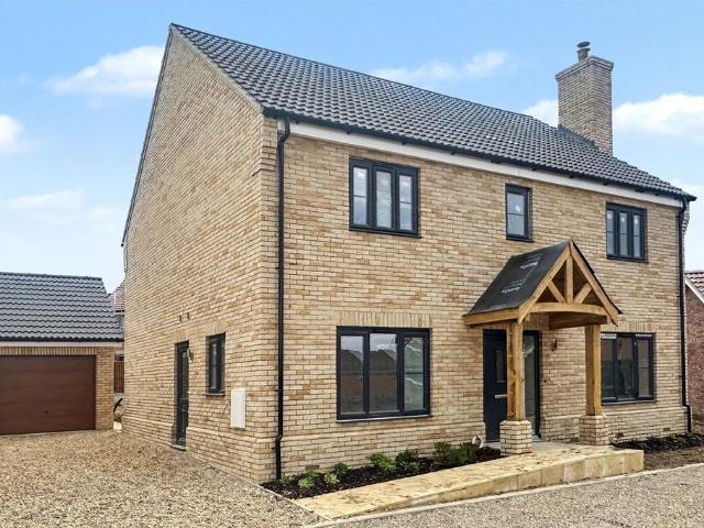 House for sale in Newton Flotman, Burgh St Peter