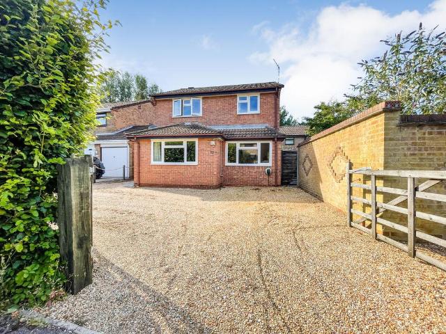 House for sale in Hedge End, Helford