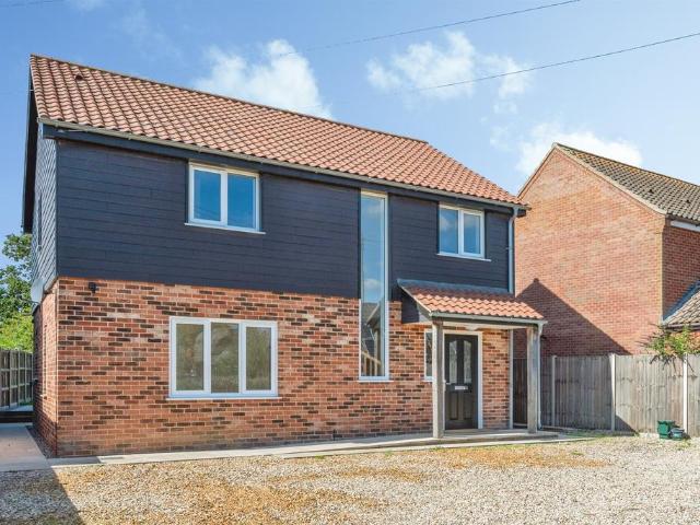 House for sale in Crostwick, Norfolk