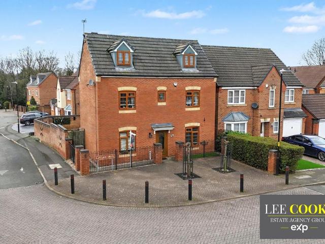 House for sale in Willenhall, West Midlands