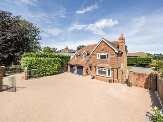 House for sale in Upchurch, Oad Street