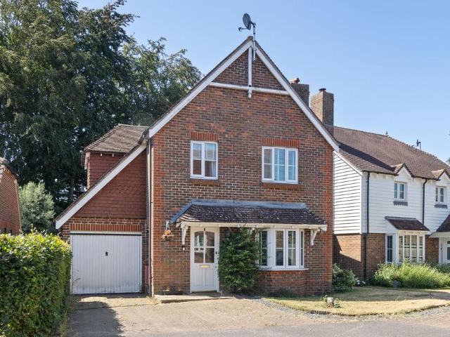House for sale in Boxgrove, Littlecote