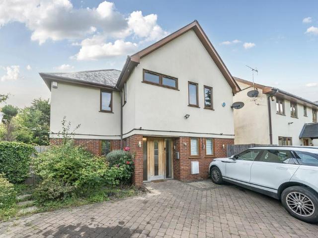 House for sale in Bassett, Southampton