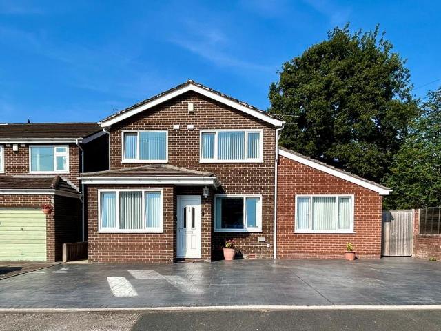 House for sale in Heald Green, Greater Manchester