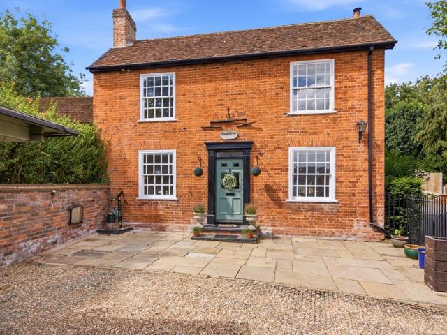 House for sale in Five Acres, Hertfordshire