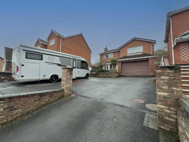 House for sale in Tonyrefail