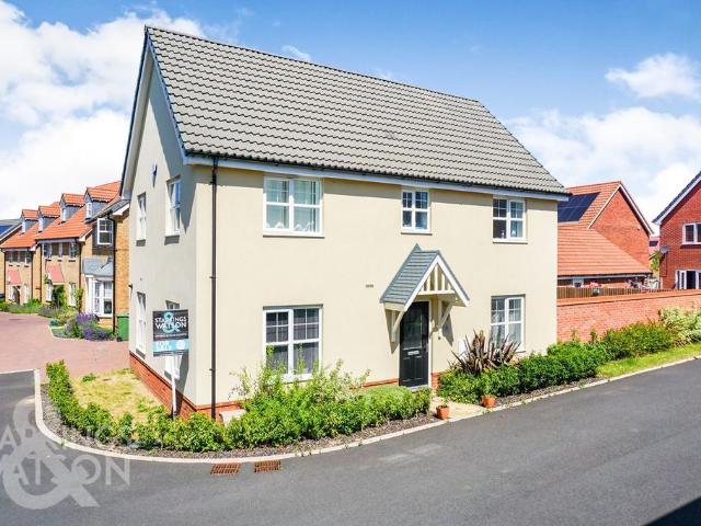 House for sale in Crostwick, Norfolk