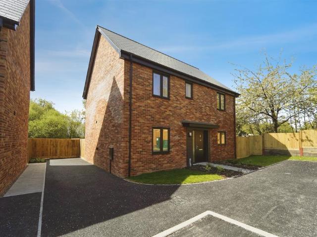 House for sale in Cross In Hand, East Sussex