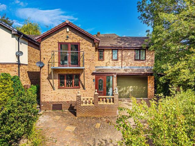 House for sale in Crosspool, South Yorkshire