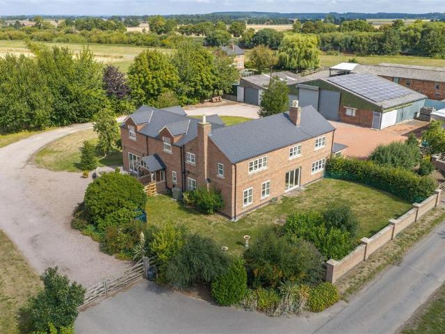 House for sale in Owston Ferry, North Lincolnshire