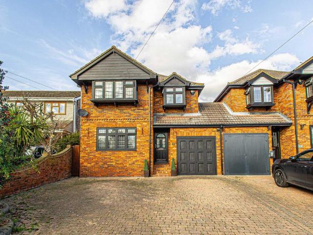 House for sale in South Benfleet, Essex