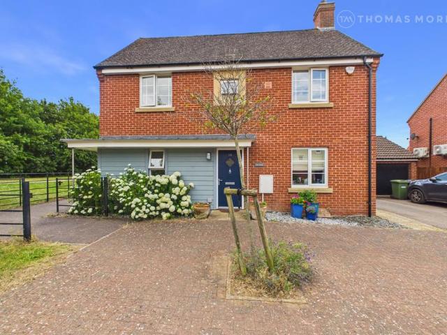 House for sale in Loves Farm, Huntingdon