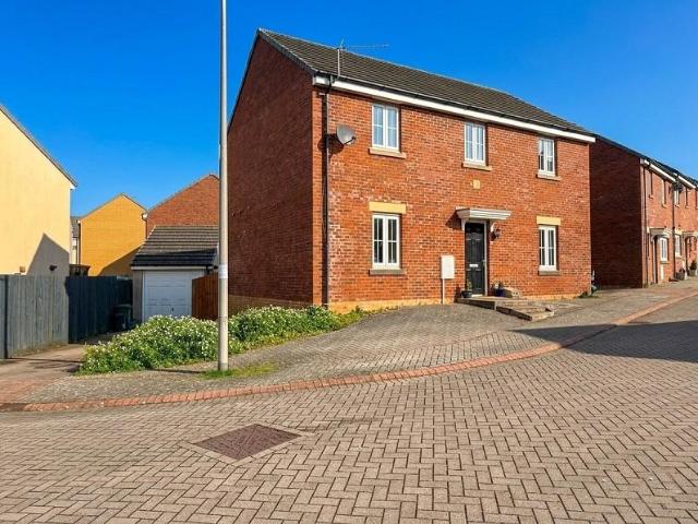 House for sale in Bryncae, Wales