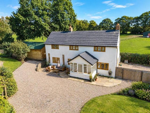 House for sale in Hinstock