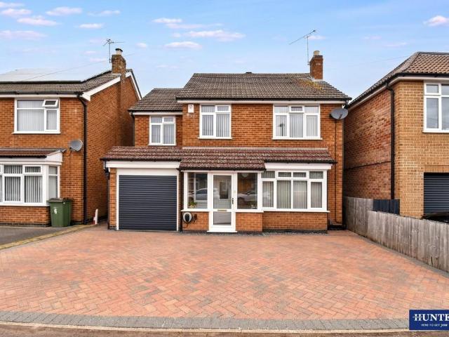 House for sale in Wigston Magna, Leicestershire