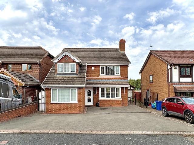 House for sale in Coseley, West Midlands
